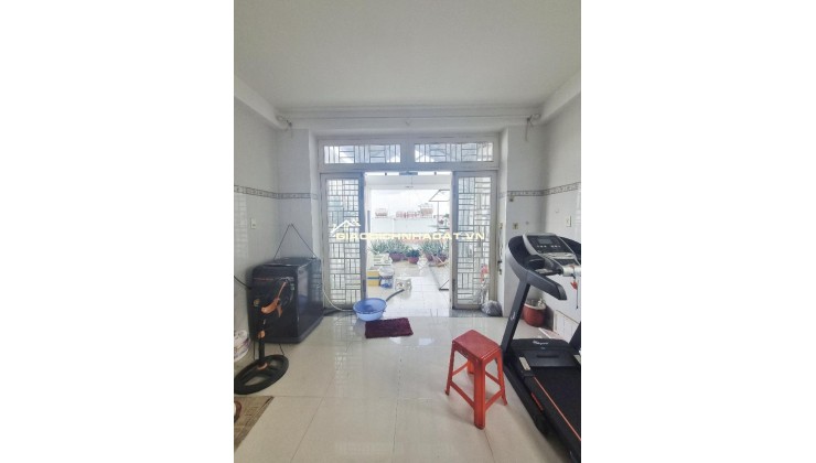 BÁN GẤP NHÀ ĐẸP CÓ DÒNG TIỀN - HẺM OTO - GẦN MẶT TIỀN NGUYỄN THỊ TẦN TRUNG TÂM Q8 - 48M2 - GIẢM SÂU CHỈ CÒN TỪ 8 TỶ