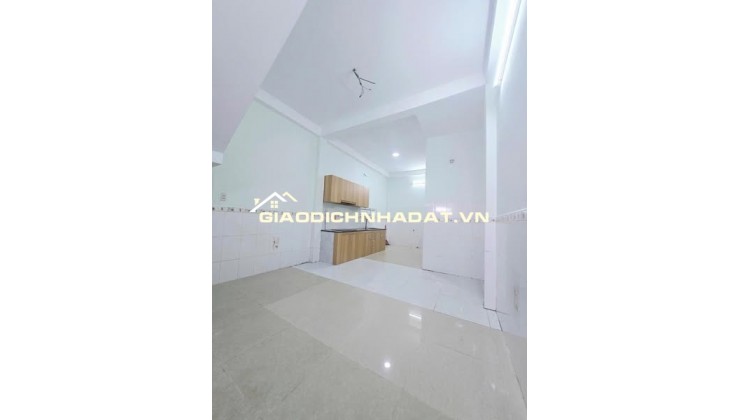 Nhà 3 Tầng Btct - 60m2 - Đường 6m Thông - Sát MT Đường Nguyễn Duy Trinh, Quận 9  -chỉ 4.55 TỶ