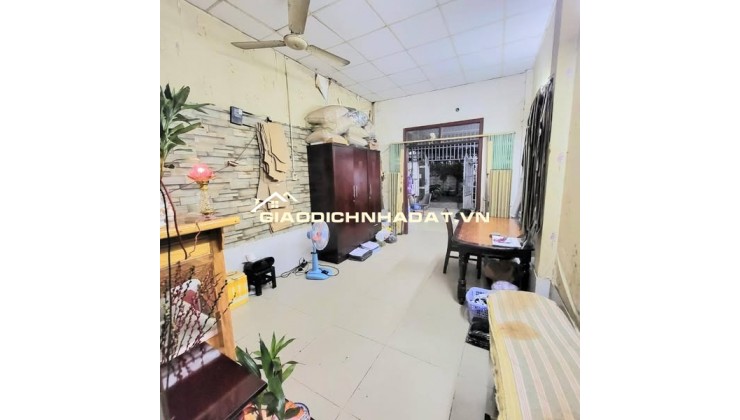 mặt tiền lê liễu