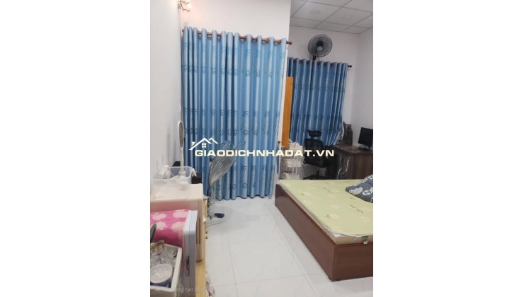 HOT - NHÀ ĐẸP GIẢM SÂU 100 TRIỆU
Bán nhà Hoàng Xuân Nhị, Phường Phú Trung, Tân Phú