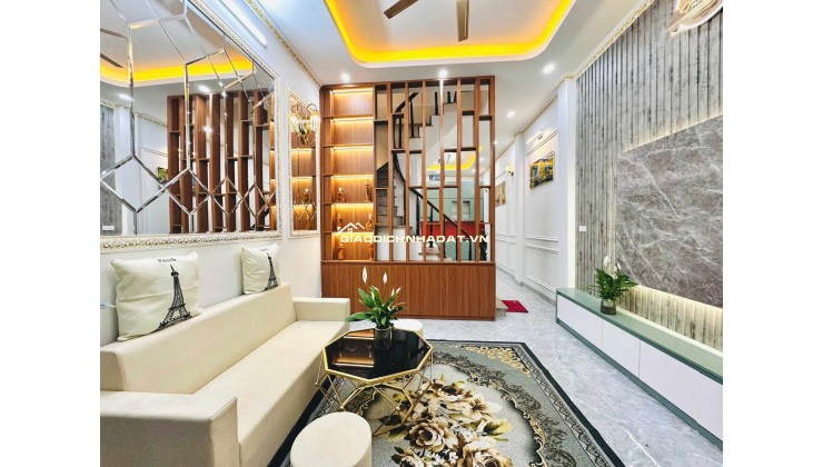 bán nhà đẹp chính chủ 40m2 4 tầng full nội thất hơn 6 tỷ