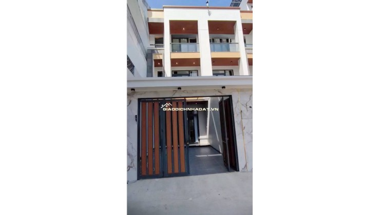 BÁN NHÀ MỚI XÂY 3 TẦNG GẦN BIỂN VĨNH PHƯỚC NHA TRANG