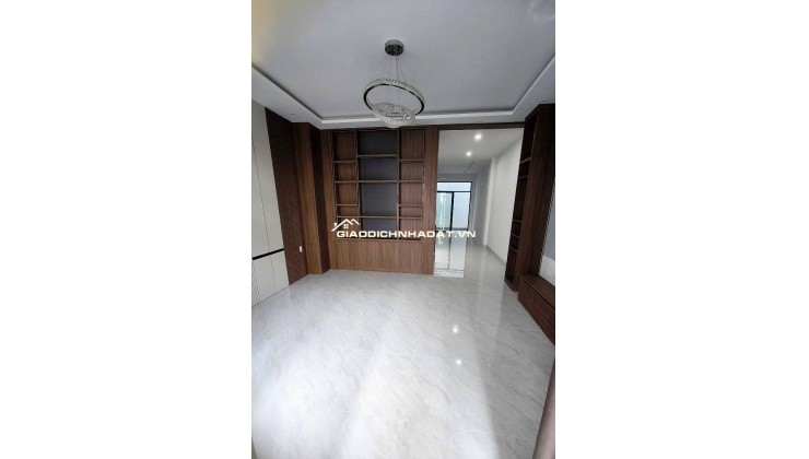 BÁN NHÀ MỚI XÂY 3 TẦNG GẦN BIỂN VĨNH PHƯỚC NHA TRANG