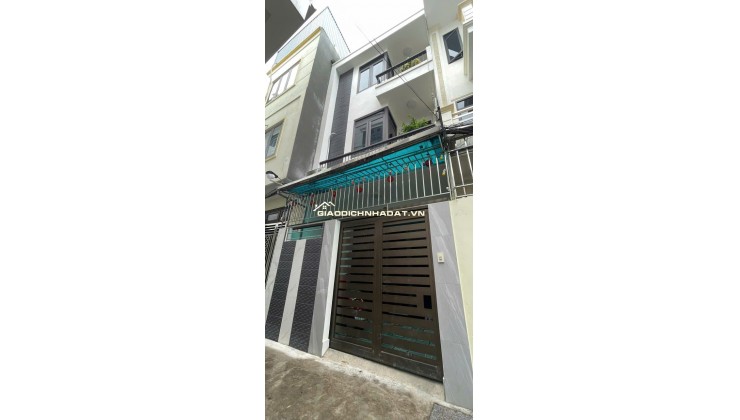 Chính chủ cần bán Căn Nhà 3 Tầng Tại khu vực Hoà Vượng - Ngõ Kênh – Nam Định