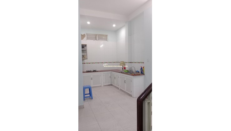 NGAY TRUNG TÂM BÌNH THẠNH- SÁT VÁCH QUẬN 1- HẺM XE HƠI 7 CHỖ QUAY ĐẦU