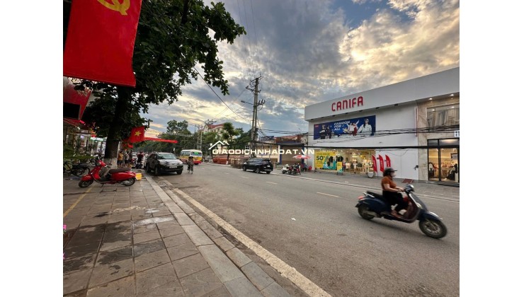 BÁN ĐẤT MẶT PHỐ CÙ CHÍNH LAN - TRUNG TÂM TP HÒA BÌNH  39 TỶ O987663865