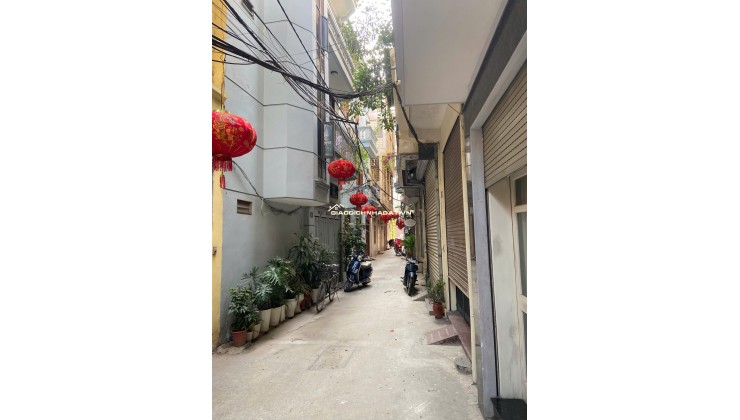 Nhà 4 tầng mặt ngõ kinh doanh phố Tây Sơn, Đống Đa, lô góc, gần phố, sổ vuông, 4.2 tỷ.