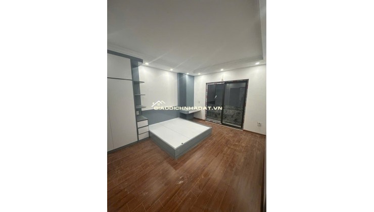 Bán nhà mặt ngõ siêu hiếm Tân Mai Hoàng Mai Hà Nội 32m2