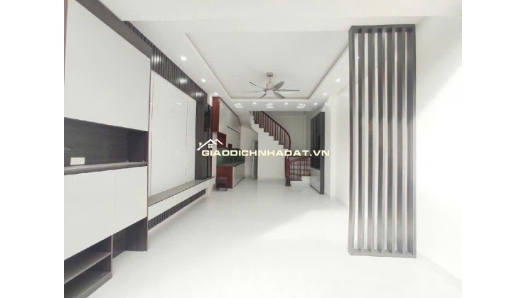 Bán nhà mặt ngõ siêu hiếm Tân Mai Hoàng Mai Hà Nội 32m2