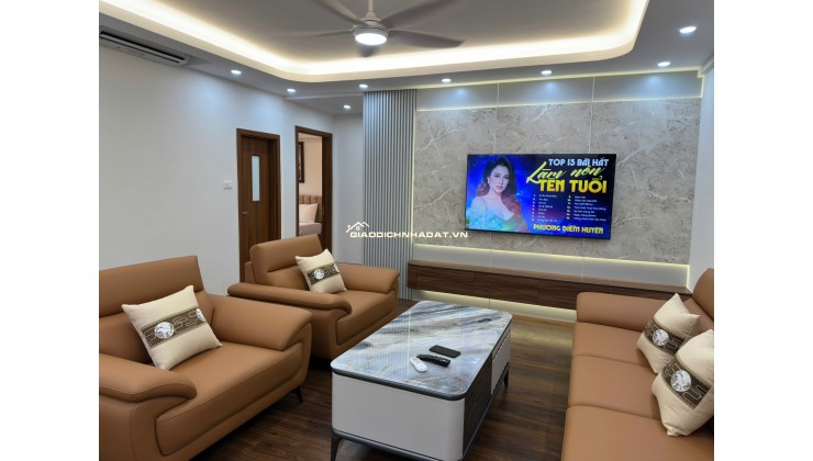 Bán căn hộ 3 ngủ 2 WC KĐT Mỹ ĐÌnh 2, giao thông thuận lợi, ngắm pháo hoa SVĐ Mỹ Đình, nội thất mới tinh 100% giá bằng nửa Vinhomes