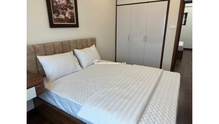 Bán căn hộ 3 ngủ 2 WC KĐT Mỹ ĐÌnh 2, giao thông thuận lợi, ngắm pháo hoa SVĐ Mỹ Đình, nội thất mới tinh 100% giá bằng nửa Vinhomes