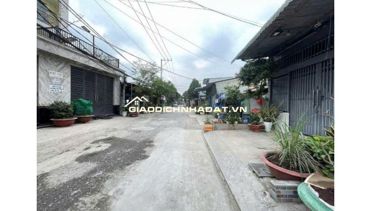BÁN NHÀ CẤP 4 TẠI XÃ PHẠM VĂN HAI, H.BÌNH CHÁNH (DT 8 x 9) SHCC 2.5TỶ. LH:0983344582, 0985950139