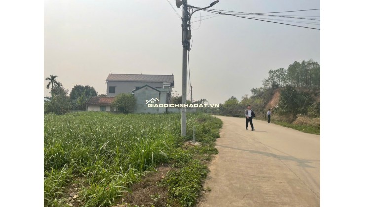 BÁN NHANH 3 LÔ ĐẤT LIỀN KỀ-LÔ GÓC 3 MẶT TIỀN VIEW MẶT HỒ-XÃ YÊN SƠN-TAM ĐIỆP. GIÁ CHỈ 1,8xx tỷ. TEL: 0945.525.982