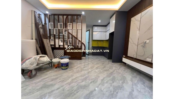 Bán Nhà Mới Đẹp Hoàng Mai - 30m² - Ngõ Thông - Ô Tô Đỗ Sát Nhà - Giá Chỉ 6x Tỷ