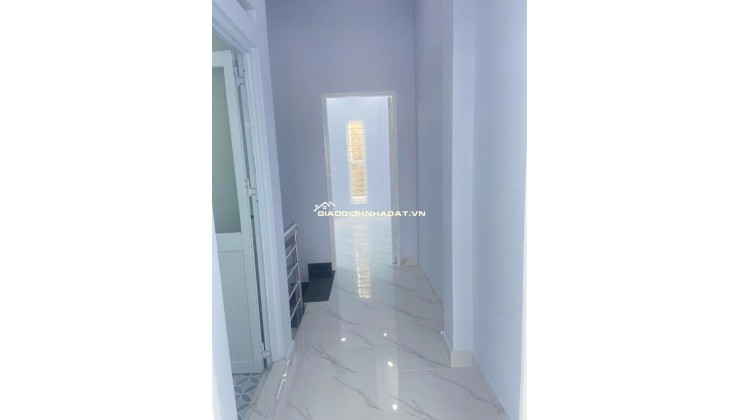 CẦN BÁN NHÀ RỘNG, HẺM THÔNG, NGAY QUỐC LỘ 1A, P.THẠNH LỘC, Q.12 .