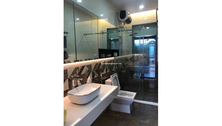 Cho thuê nhà vườn tại Đông La 520m2. 3PN, full đồ cao cấp, 15tr/tháng, gần Tố Hữu, gần công viên