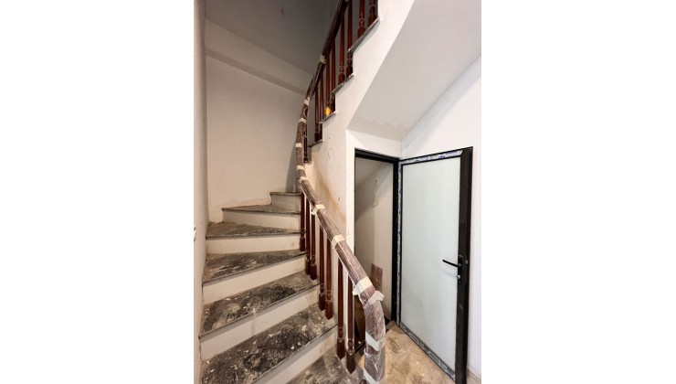 Bán nhà Đại Từ - Hoàng Mai, DT 42m x 6 tầng, thang máy,full nội thất.