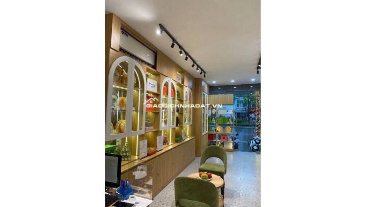 MẶT PHỐ VIP - KINH DANH ĐỈNH Xã Đàn 44m2 X  C4 Mặt tiền 3.2m 28.6 tỷ Đống Đa Hà Nội