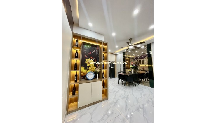 BÁN NHÀ KHU VIP PHAN XÍCH LONG- LÔ GÓC- NHÀ MỚI ĐẸP- PHONG CÁCH HIỆN ĐẠI