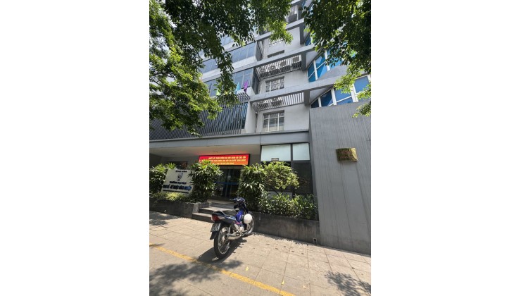 Bán nhà phố Minh Khai - Hai Bà Trưng. DT 107m x 3 tầng. Sát mặt phố Minh Khai, ô tô tránh