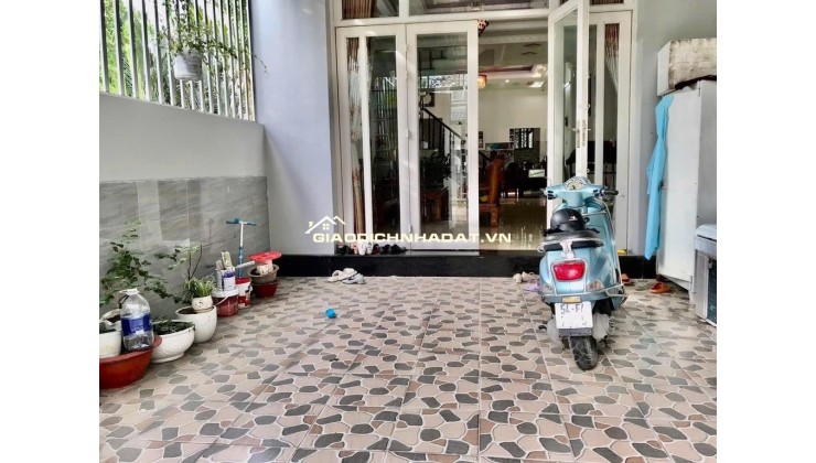 Nhà Nguyễn Văn Tạo, Nhà Bè, giáp CT Bến Lức - Long Thành, 100m2, 3 tầng, đường 8m, 5,6 tỷ TL