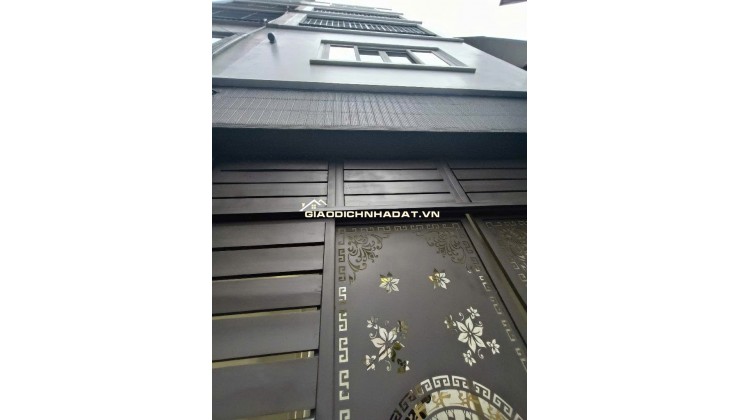 SIÊU PHẨM LẠC LONG QUÂN MỚI CỰC ĐẸP, 2 THOÁNG, DÂN XÂY Ô TÔ GẦN, BÃI XE NGAY NHÀ CHỈ 9.2 TỶ