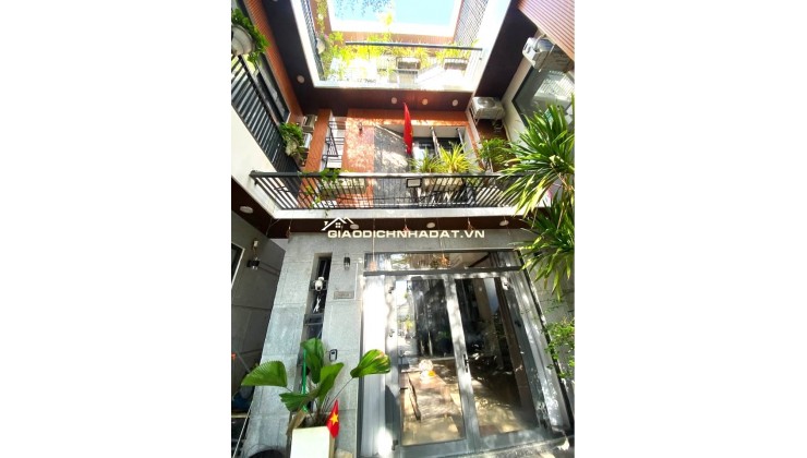 Nhà 3 tầng mới 100%, kiệt ô tô Trần Cao Vân, thiết kế hiện đại xanh mát