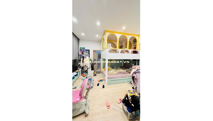 BÁN BIỆT THỰ MẶT PHỐ TRIỆU VIỆT VƯƠNG, HAI BÀ TRƯNG, 200M2 3 TẦNG GIÁ 42 TỶ- KINH DOANH ĐA DẠNG,0978834597