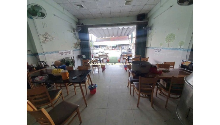 Chính chủ bán nhà ngay sát chợ Bình Chánh, TP.HCM -Vị trí đắc địa -chỉ 800 triệu
