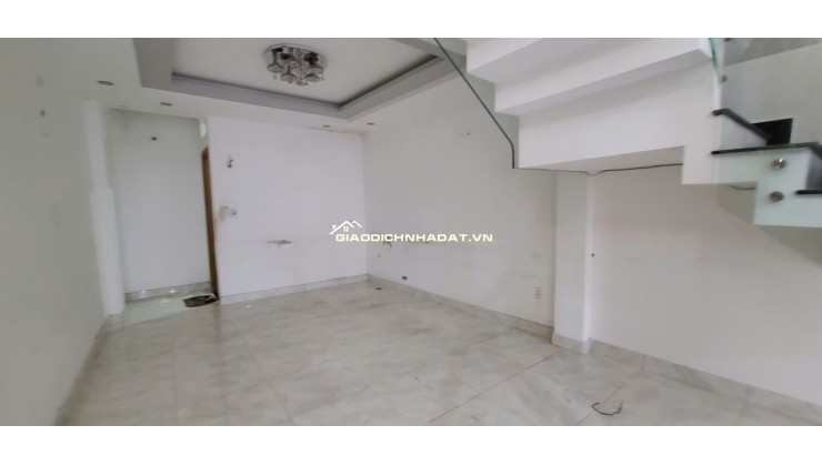 Bán nhà Lương Thế Vinh- Sơn Trà 3 Tầng 60m2, MT 4,5 giá nhỉnh 4 tỷ
