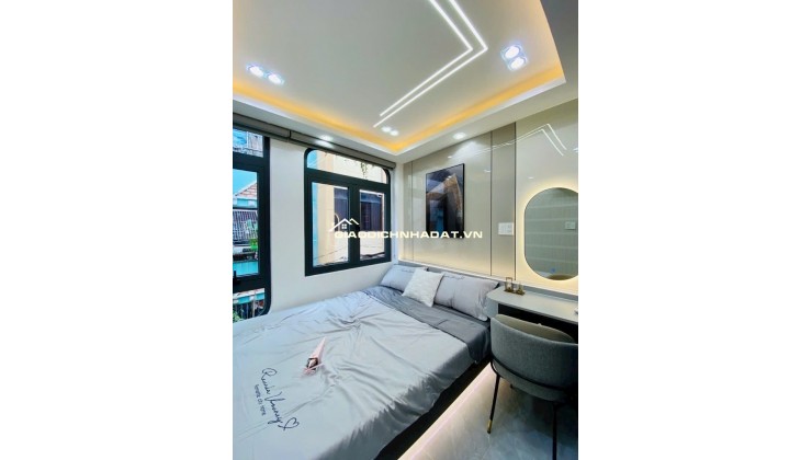 NHÀ QUẬN 3 - VỊ TRÍ ĐẸP, HẺM 4M THÔNG - 3PN, SỔ HỒNG RIÊNG - CHỈ 5.7 TỶ