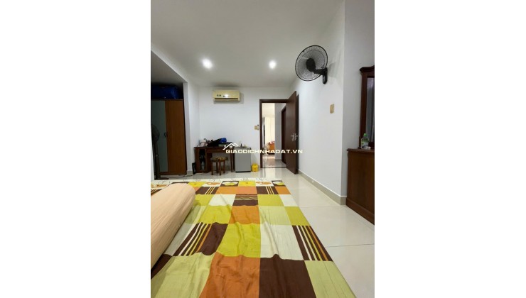 Cần bán căn hộ chính chủ 101.7m2 The Mansion, Nguyễn Văn Linh, Bình Chánh