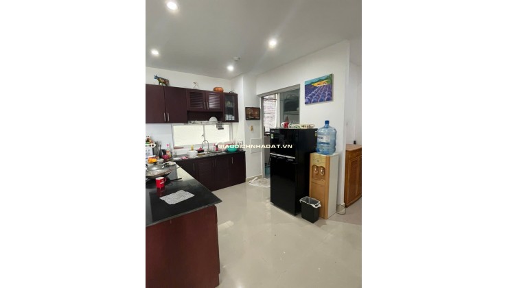 Cần bán căn hộ chính chủ 101.7m2 The Mansion, Nguyễn Văn Linh, Bình Chánh