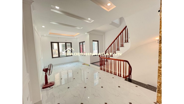 BÁN NHÀ HOÀNG LIỆT – Ô TÔ VÀO NHÀ – VIEW HỒ – THANG MÁY – 50M²  - 12.5 TỶ