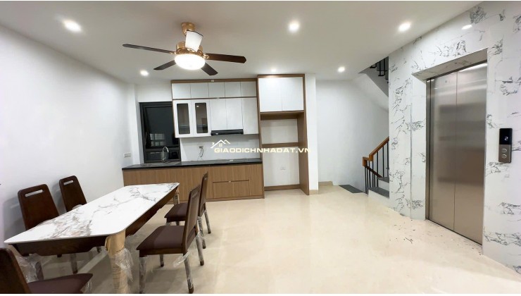 BÁN NHÀ VŨ TRỌNG PHỤNG 35M 6T MT4 GIÁ 9,8 TỶ THANG MÁY NHÀ MỚI TINH DÂN XÂY