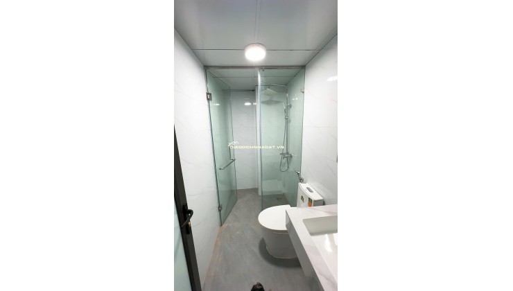 BÁN NHÀ VŨ TRỌNG PHỤNG 35M 6T MT4 GIÁ 9,8 TỶ THANG MÁY NHÀ MỚI TINH DÂN XÂY