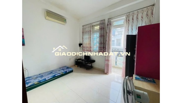 NGAY CV GIA ĐỊNH - 4 TẦNG NGANG 4M - 44M2 - 5 PHÒNG NGỦ CHỈ 5 .5 TỶ TL