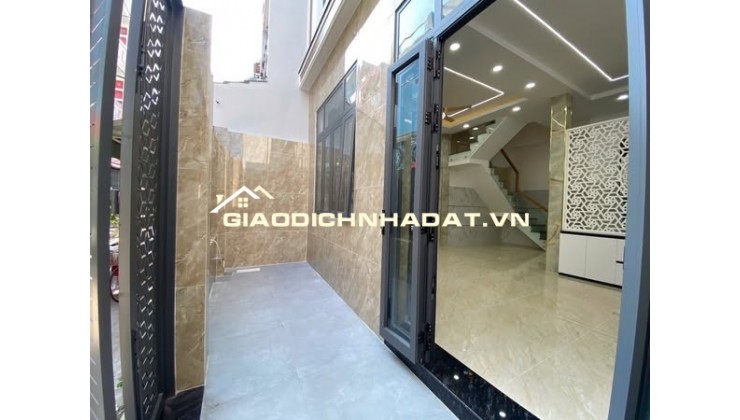 Bán nhà 6x10 - 3 tầng - hẻm oto - giá chỉ 5,x tỷ - ngay đường Tên Lửa nối dài - Bình Tân.