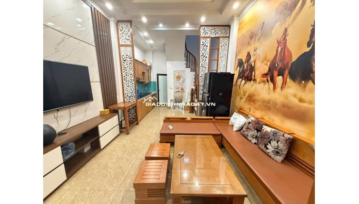 Bán nhà ô tô vào tại Đông Dư Gia lâm xây 4 tầng đủ nội thất hơn 4 tỷ
