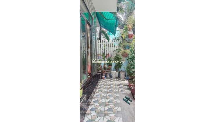 Bán nhà 3 tầng Tttp Biển Nha Trang tại hẻm Mai Xuân Thưởng , P. Vĩnh Hải ,Nha Trang , Khánh Hoà