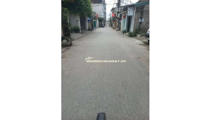CHÍNH CHỦ NHỜ BÁN HỘ MẢNH ĐẤT  ĐẸP HÀNG F0  LÔ GÓC Ô TÔ ĐỖ CỬA  -  NGÕ THÔNG KINH DOANH 