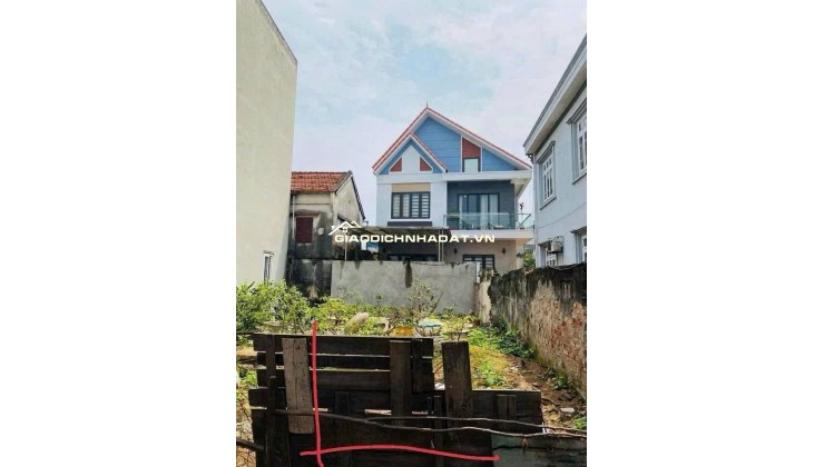 Siêu phẩm ngọc hồi , gần quốc lộ 1A, gần trục chính Liên Xã- đường thông ô tô tránh chỉ có duy nhất một e diện tích sử dụng gần 55m. ☎️ Giá 6,3 tỷ.