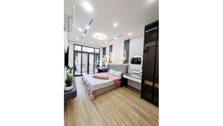 NHÀ MỚI VIP SIÊU HIẾM ĐỘI CẤN-BA ĐÌNH -39M2-4 Tầng-3,5MT-9,6 Tỷ