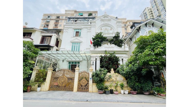 Độc nhất biệt thự bán đảo Linh Đàm có hồ điều hòa, DT 254m2, 10 phòng ngủ, giá chỉ 5x tỷ