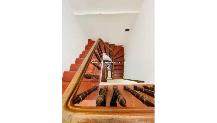 Bán Nhà Phố Vương Thừa Vũ 48m x 5 Tầng - Phân Lô - Cách Phố 10m - Giá 15,2 Tỷ