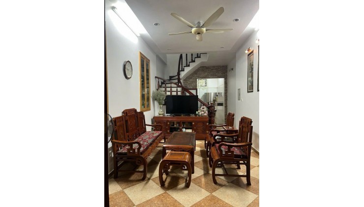 Bán nhà Định Công Thượng, DT 48m x 5 tầng, ô tô tránh, trung tâm phố Định Công