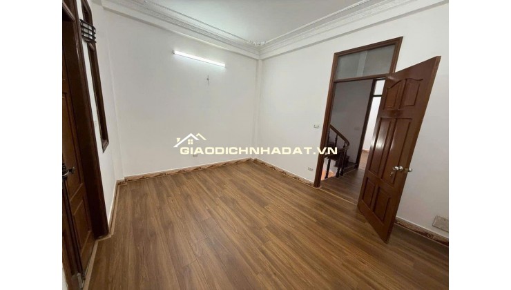 Bán Nhà Phố Vương Thừa Vũ 48m x 5 Tầng - Phân Lô - Cách Phố 10m - Giá 15,2 Tỷ