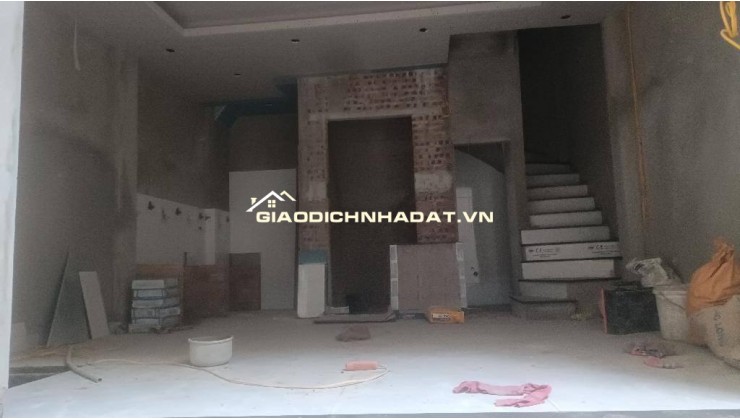 NHÀ LĨNH NAM MỚI TIN- THANG MÁY NHẬP- MT RỘNG-5 TẦNG -7.19 TỶ 