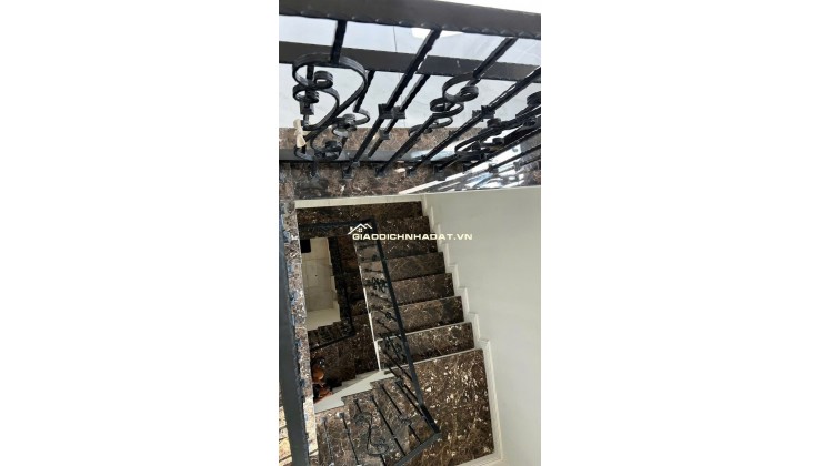 Tìm chủ nhân mới BIỆT THỰ 230m2 3 lầu đường Nguyễn Ảnh Thủ, p.Trung Mỹ, Quận 12.