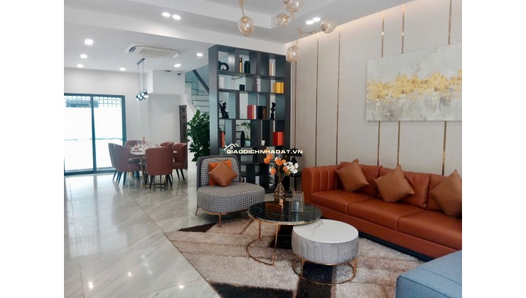 NHÀ MẶT TIỀN 13M CÓ HỢP ĐỒNG THUÊ 13TR/ THÁNG NGAY TRUNG  THÀNH PHỐ THUẬN AN BÌNH DƯƠNG